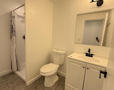 4917 Sw 43rd Terrace - Photo Thumbnail 4