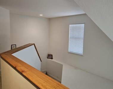 10451 Sw Academic Way - Photo Thumbnail 18