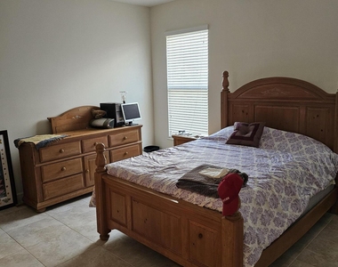 10451 Sw Academic Way - Photo Thumbnail 14
