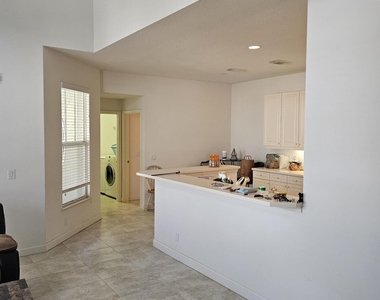 10451 Sw Academic Way - Photo Thumbnail 2