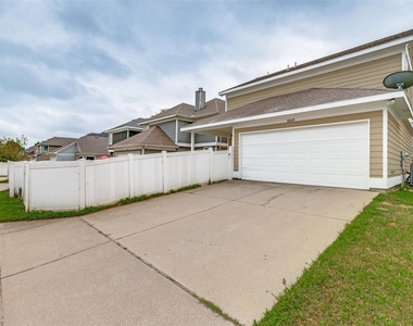 10249 Nantucket Drive - Photo Thumbnail 24