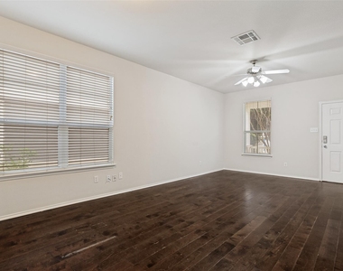 10249 Nantucket Drive - Photo Thumbnail 3