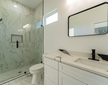 2147 Heath Street - Photo Thumbnail 21