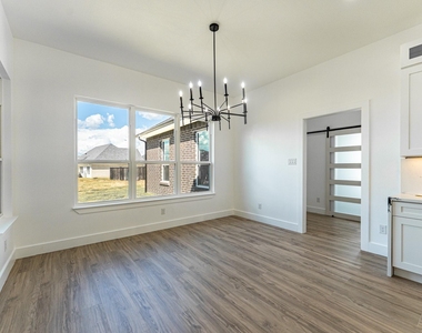 2147 Heath Street - Photo Thumbnail 9