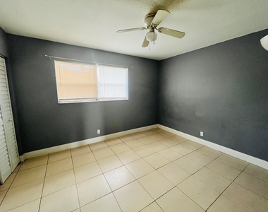 635 Sw 20th Court N - Photo Thumbnail 3