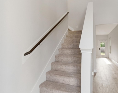 1308 Windermere Way - Photo Thumbnail 16