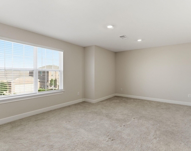 1308 Windermere Way - Photo Thumbnail 17