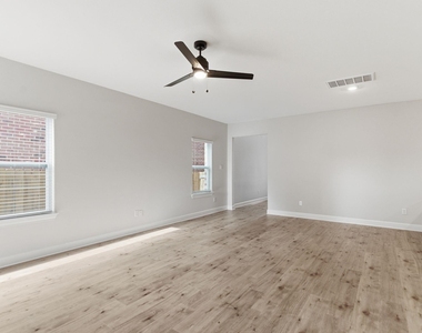 1308 Windermere Way - Photo Thumbnail 5