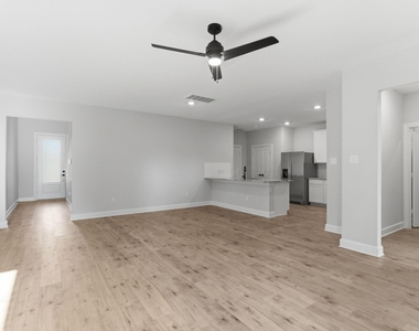 1308 Windermere Way - Photo Thumbnail 6
