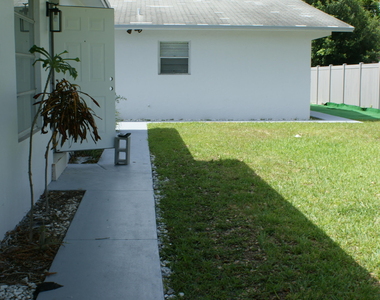 6109 Sw 30th Street - Photo Thumbnail 1