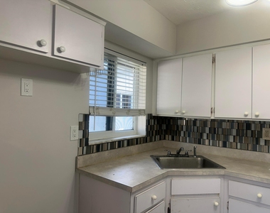 6109 Sw 30th Street - Photo Thumbnail 11