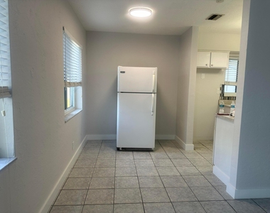 6109 Sw 30th Street - Photo Thumbnail 6