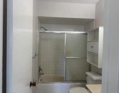 6109 Sw 30th Street - Photo Thumbnail 12