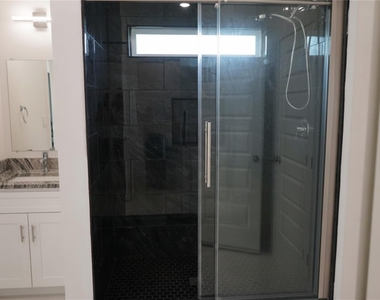 317 White Star Lane - Photo Thumbnail 13