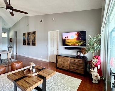 209 Cypress Point Drive - Photo Thumbnail 13