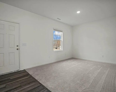 8316 Sniptoe Drive - Photo Thumbnail 11
