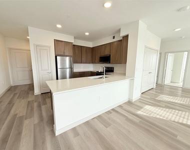 3900 Pga Parkway - Photo Thumbnail 3