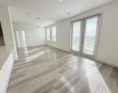 3900 Pga Parkway - Photo Thumbnail 1