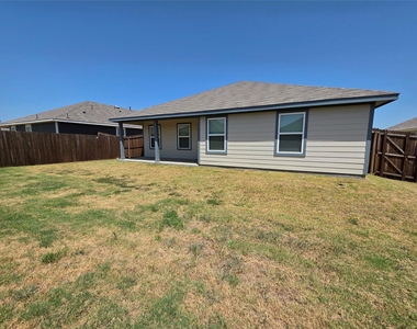 207 Weatherboard Drive - Photo Thumbnail 2