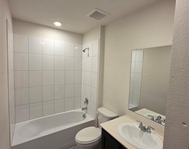 207 Weatherboard Drive - Photo Thumbnail 19