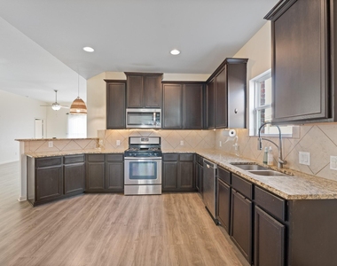 413 Lipizzan Lane - Photo Thumbnail 7