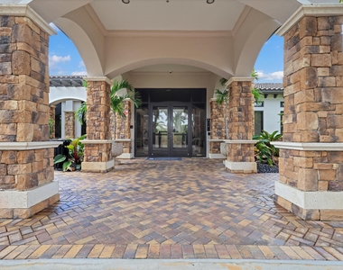 10640 Nw 83rd Court Nw - Photo Thumbnail 44