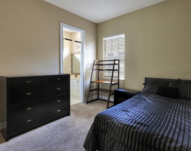 10640 Nw 83rd Court Nw - Photo Thumbnail 38