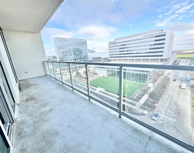 6911 Cowboys Way - Photo Thumbnail 7