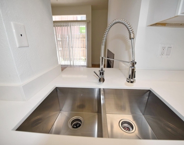 3701 Cedarplaza Lane - Photo Thumbnail 7