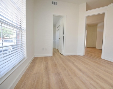 3701 Cedarplaza Lane - Photo Thumbnail 3