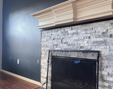 4502 Highlands Drive - Photo Thumbnail 5