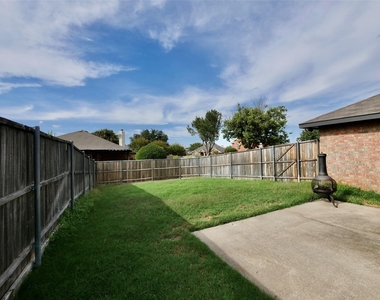 4502 Highlands Drive - Photo Thumbnail 25