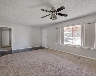 107 Pine Street - Photo Thumbnail 3