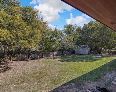 107 Pine Street - Photo Thumbnail 21