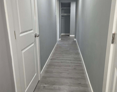 1317 W Bruton - Photo Thumbnail 11