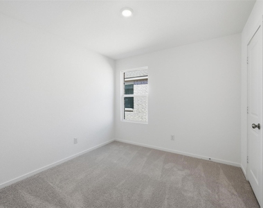 1617 Elliott Road - Photo Thumbnail 7