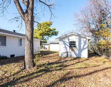 208 N Coleman Street - Photo Thumbnail 21