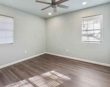 208 N Coleman Street - Photo Thumbnail 18