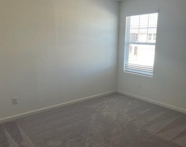 1804 Washington Street - Photo Thumbnail 12