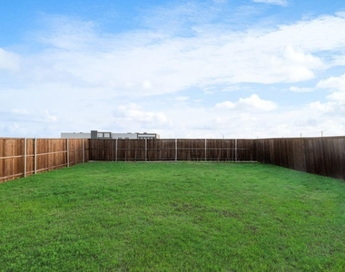 1012 Barkers Pond Avenue - Photo Thumbnail 22