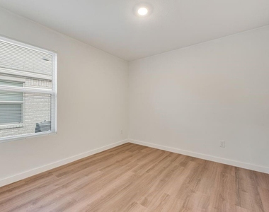 1012 Barkers Pond Avenue - Photo Thumbnail 14
