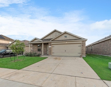 1012 Barkers Pond Avenue - Photo Thumbnail 4
