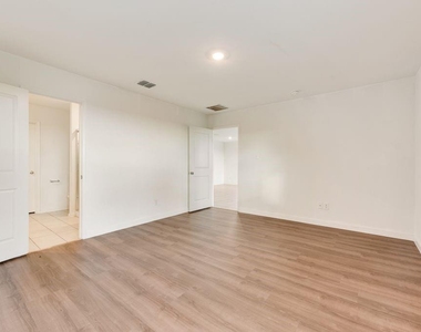 1012 Barkers Pond Avenue - Photo Thumbnail 19