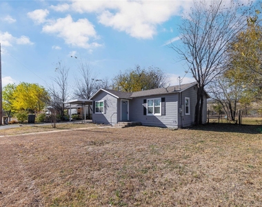 204 Northline Drive - Photo Thumbnail 20