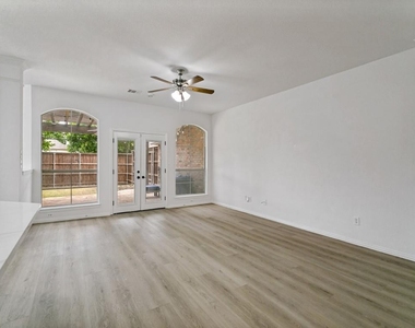 1408 Stillforest Drive - Photo Thumbnail 10