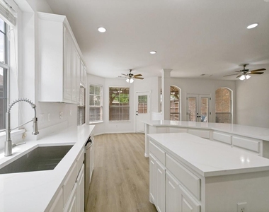 1408 Stillforest Drive - Photo Thumbnail 6