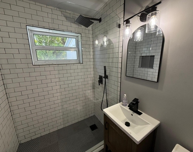 637 Sw 2nd Street - Photo Thumbnail 15