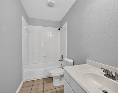 1013 Wenk Drive - Photo Thumbnail 37