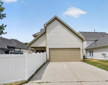 1013 Wenk Drive - Photo Thumbnail 26
