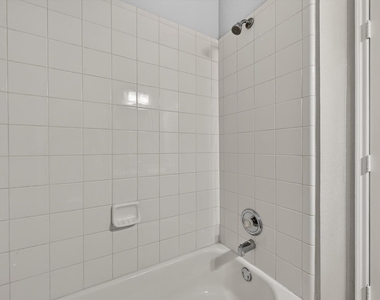 1013 Wenk Drive - Photo Thumbnail 31